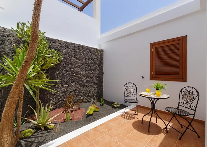 Del Sur 26 By Now Ltd * Playa Blanca